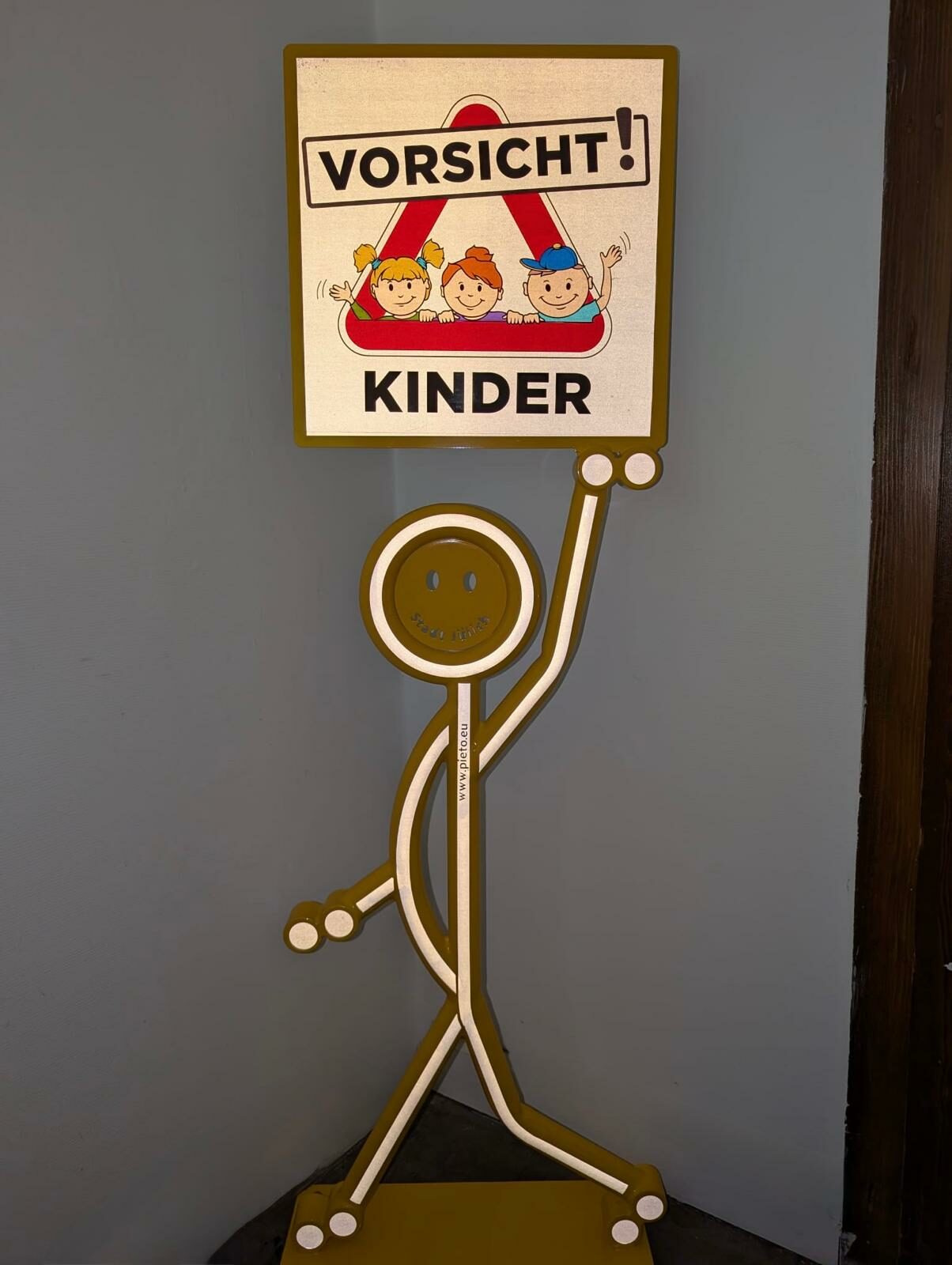 Un projet de personnalisation de nos silhouettes de prévention PIETO® à Jülich, en Allemagne 2 Un projet de personnalisation de nos silhouettes de prévention PIETO® à Jülich, en Allemagne 2
